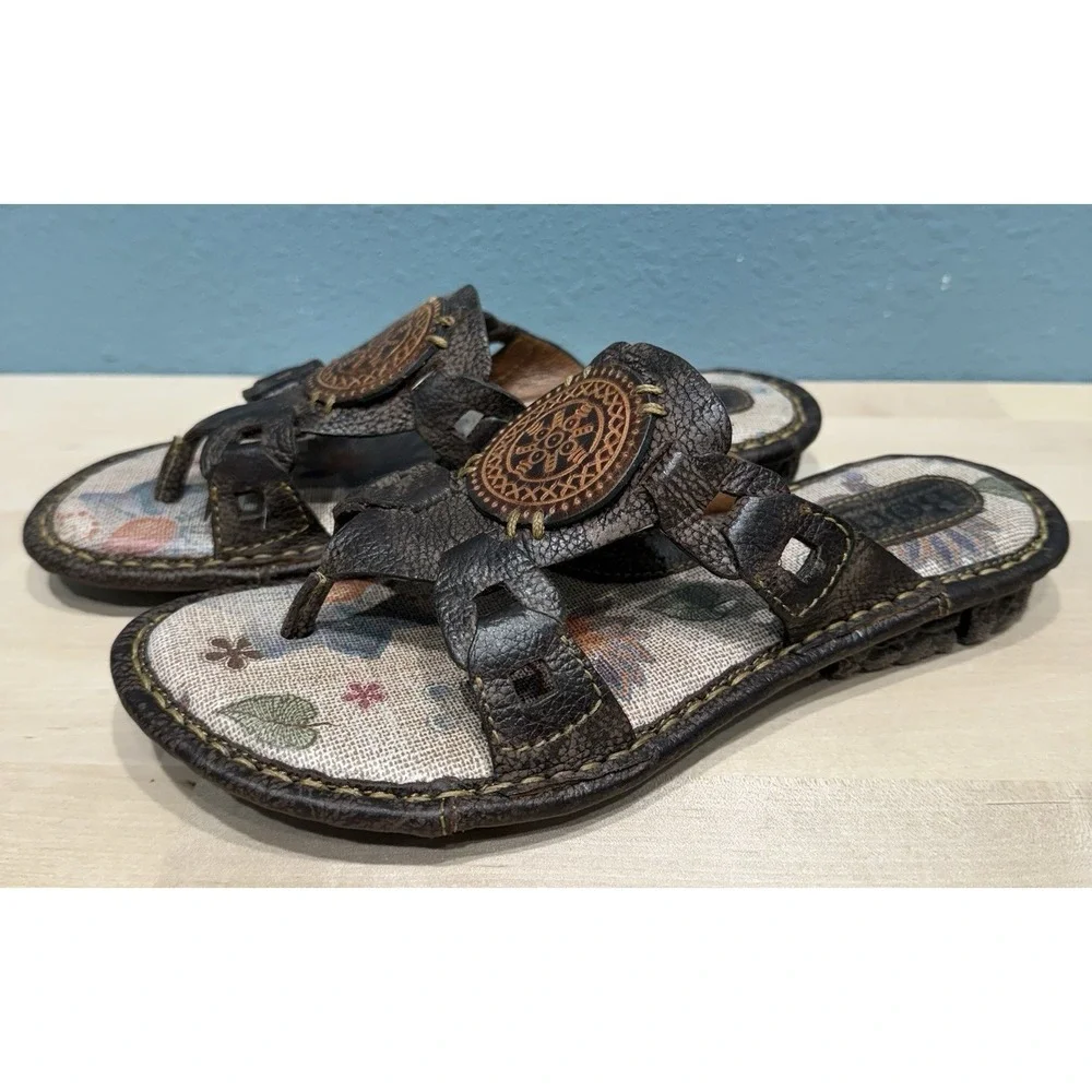 Born Josefina Sandals Women's 7M Brown leather Thong Open Toe 1# Wedge Slip on